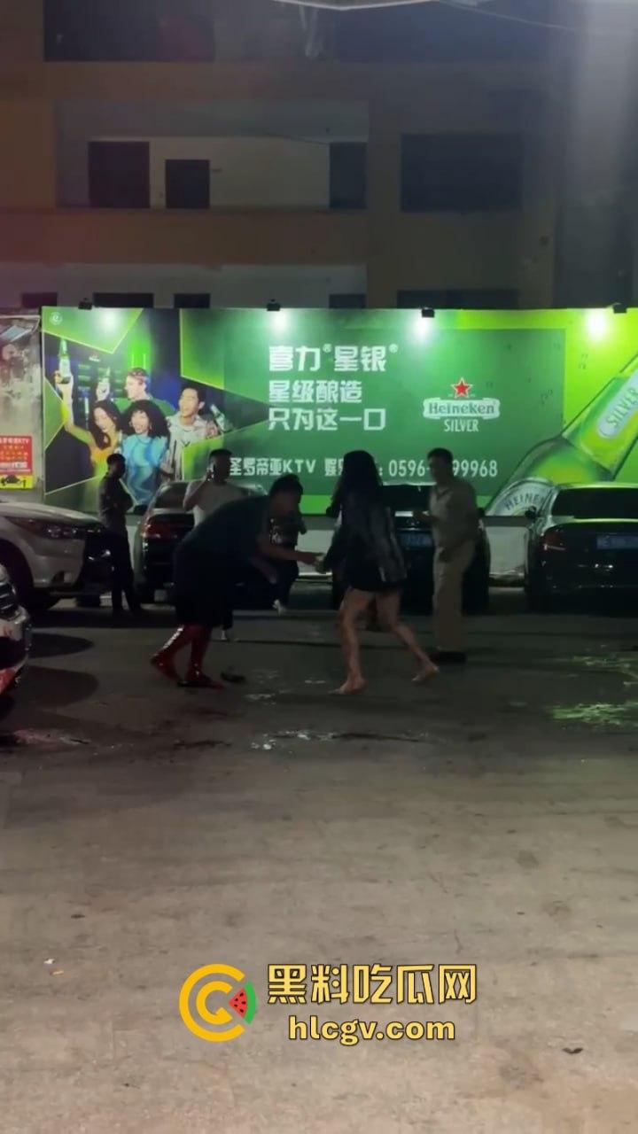 褔建老婊子爱上无情狗男人 申请转正失败还被打 含恨挥刀嘎了男人腰子 血溅当场-7