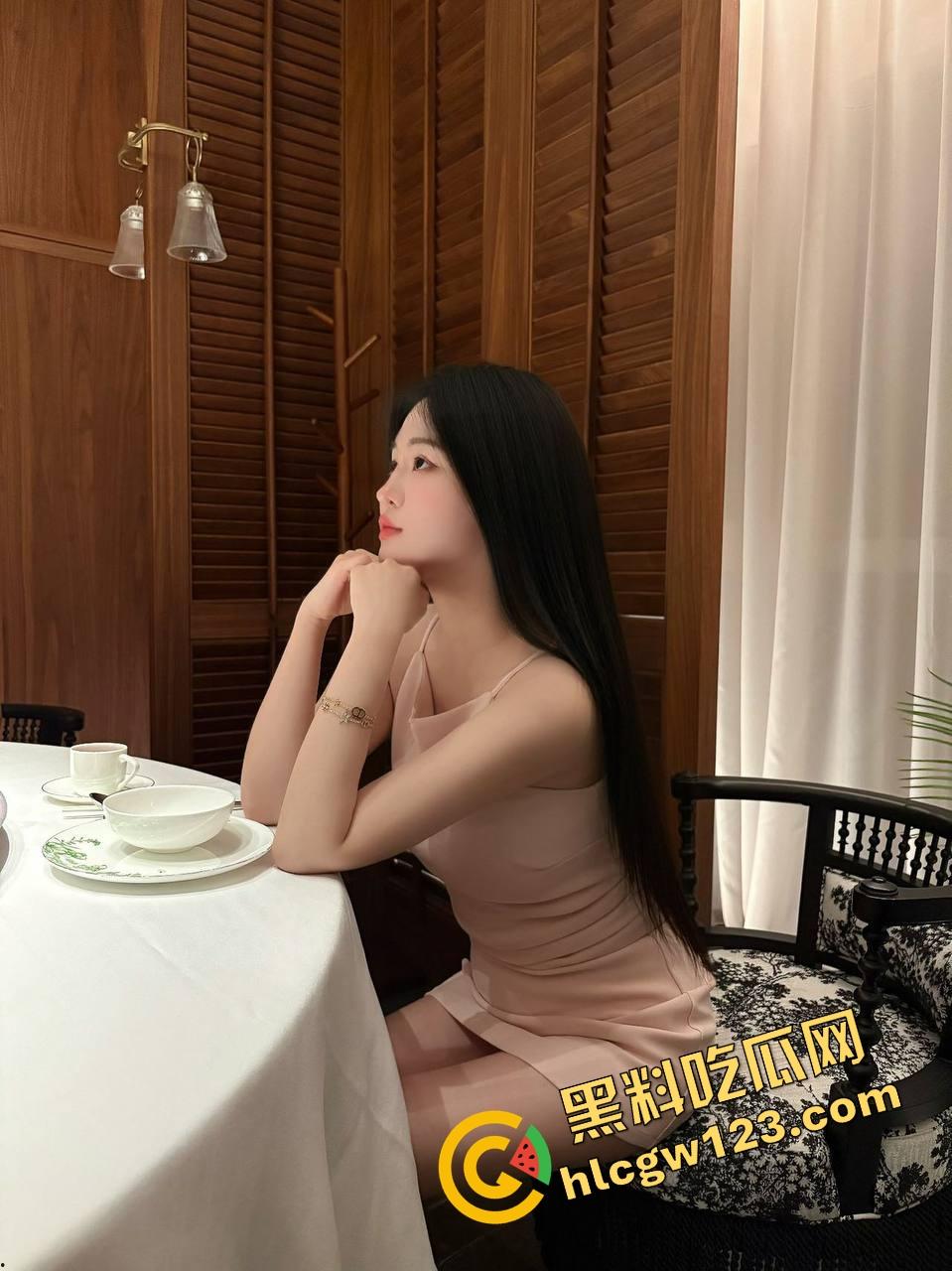 杜蕾斯YYDS，女主播直播授课教你精准插入，卖套顺便上插入技巧教学，全程不提套但句句不离套！-2