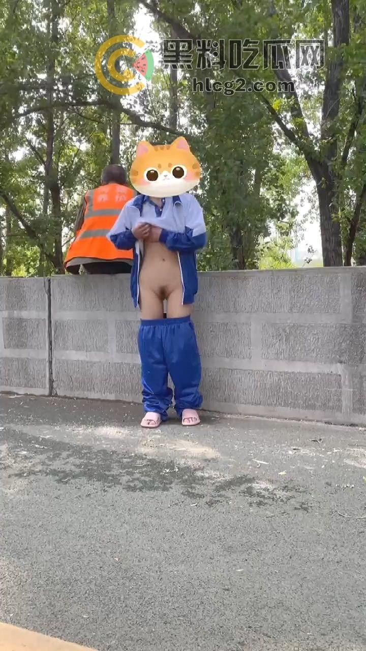 05软萌小萝莉「苏苏」,最爱户外露出狂欢,娇嫩少女变身极致母狗,真是反差萌到极致-5