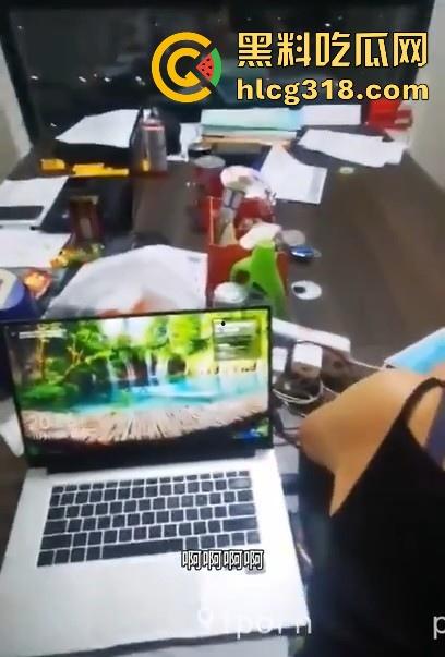 深夜加班后入极品OL同事！御姐身材极品美腿， 黑丝尤物深喉口交，站立爆操无套内射。脸骚劲十足！-6