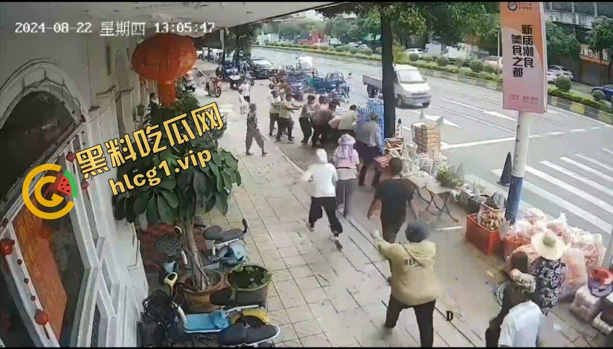 广东潮汕 聚众抢劫超市！哄抢明抢物品！实现群体零元购！太出生了！-6