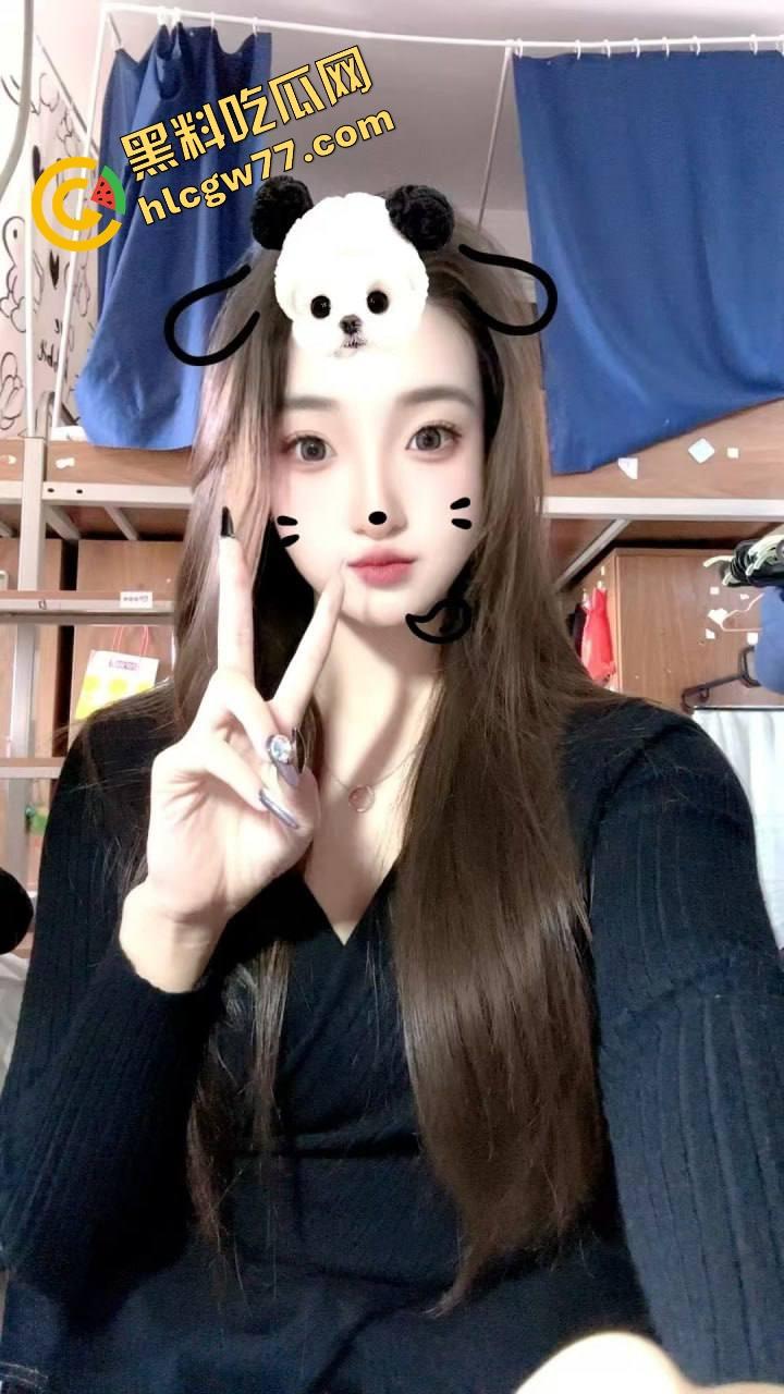 无锡高三骚妹毕业即开约，粉鲍粉嫩情趣内衣勾金主爆插，自慰片拍到手机存储报警！-1