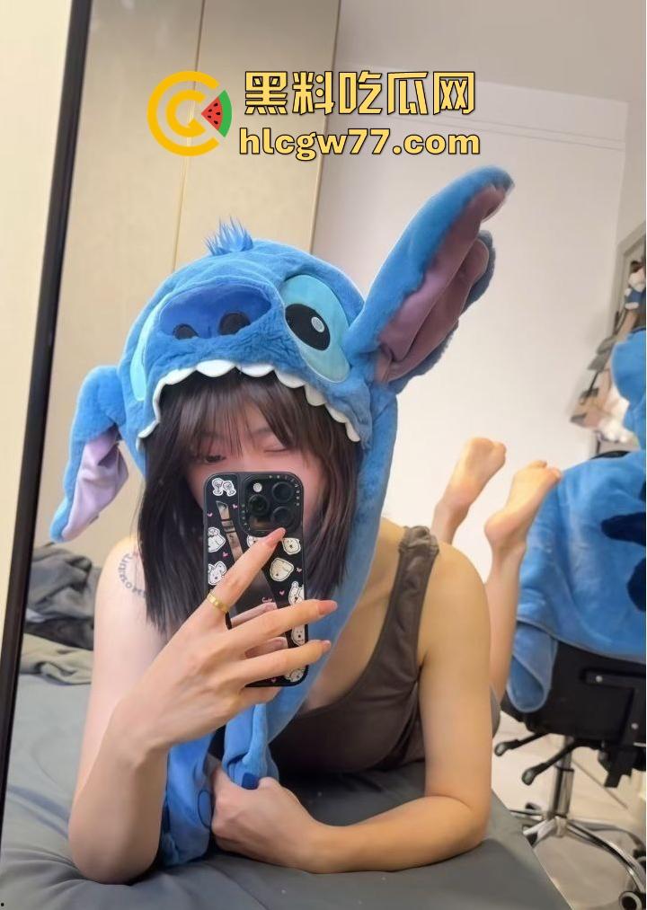 抖音14w粉丝网红【公主电闪】私密视频照片流出 卖片哥的评论都被删完了 女上骑乘超熟练!-14