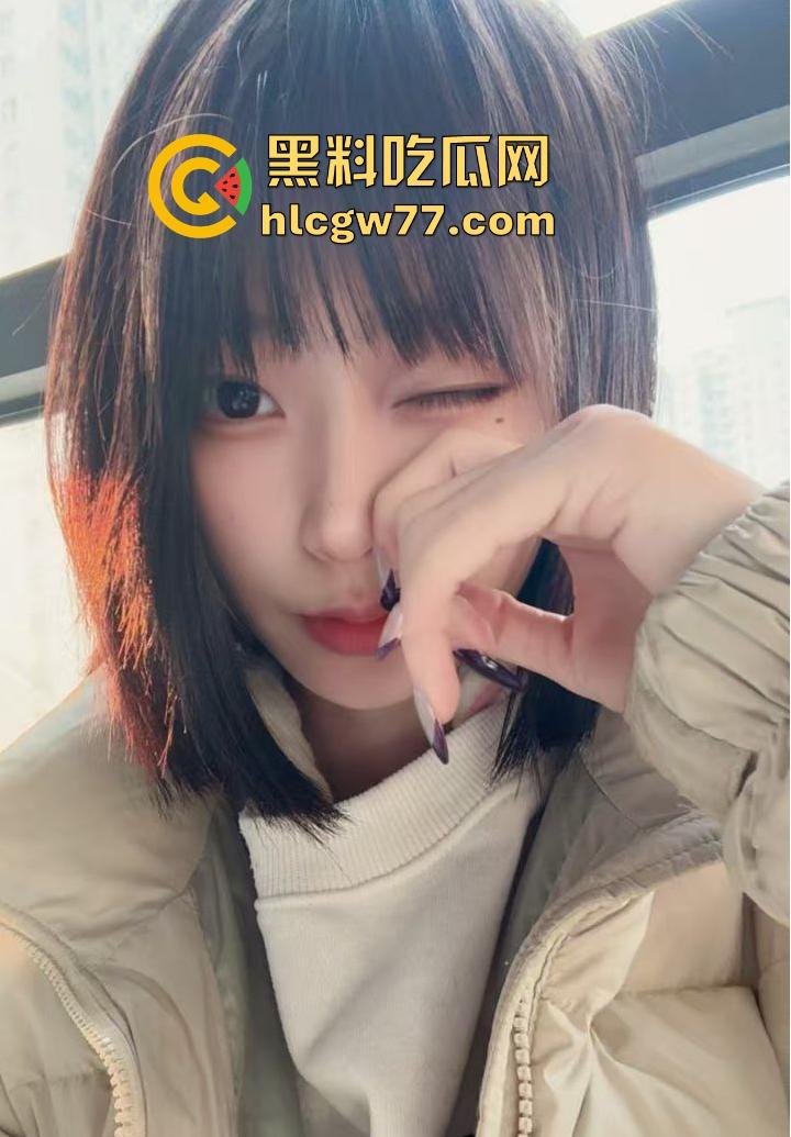 抖音14w粉丝网红【公主电闪】私密视频照片流出 卖片哥的评论都被删完了 女上骑乘超熟练!-17