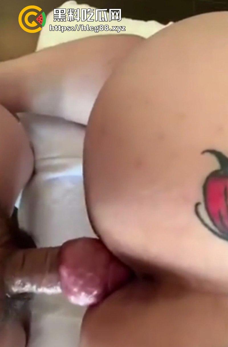 瓜友投稿!酒吧约到极品纹身母狗【林汇佳】性欲强悍口技一流 撅臀脚趾插逼风骚至极 很有撸点。-7