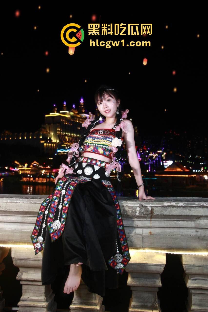 瓜友约炮极品清纯妹子【李雪莹】!表面纯洁无瑕,私下却道具自慰,骚气满满!独家爆料流出!-1