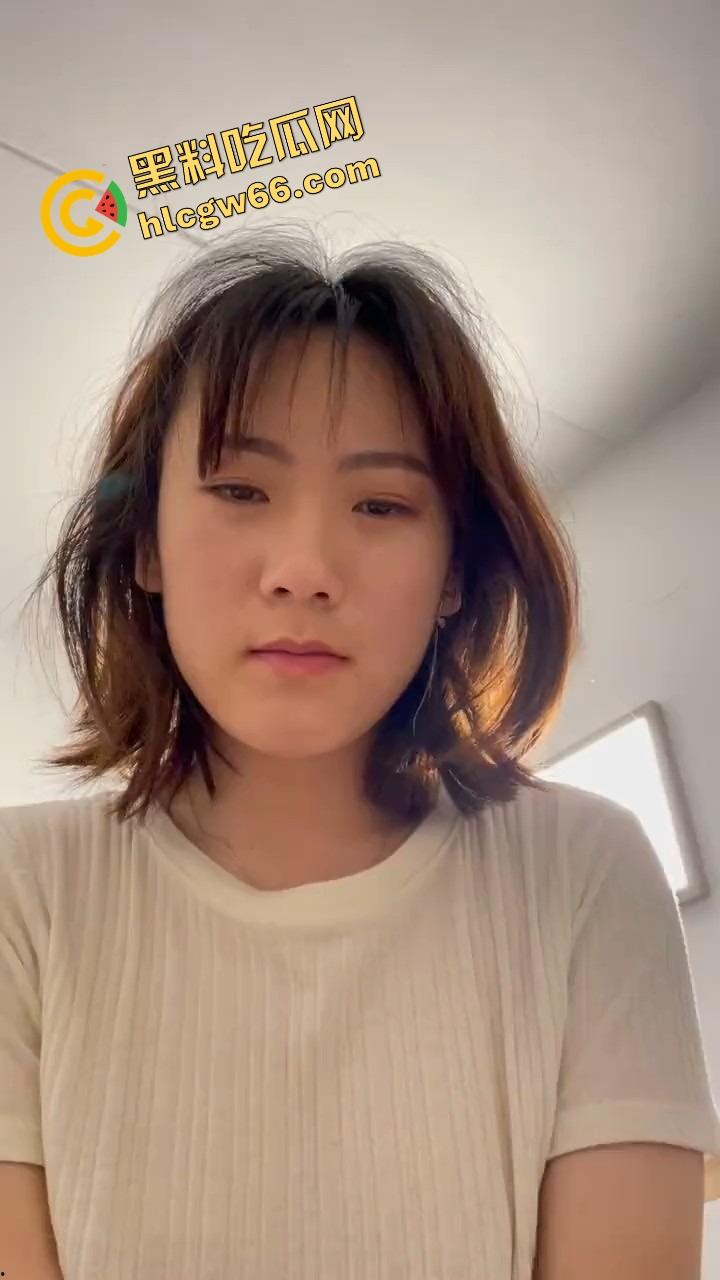 济南读研骚女清明连操48小时，文静女友阴毛浓逼肥浪，高潮发骚像疯狗，口爆腥精吃到上瘾！-1