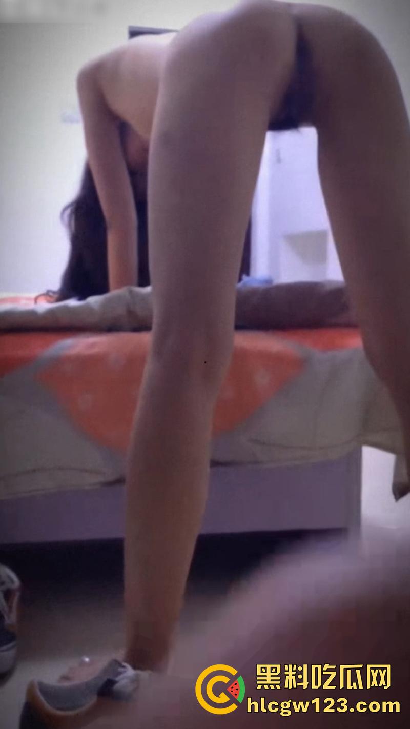 172cm长腿尤物【裴莹】,高颜值长腿极品尤物,和男友异地恋当骚鸡卖淫,每次高潮都会喷水!-7