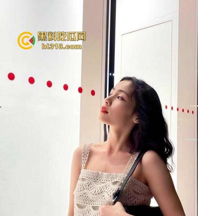 河南大学反差学姐【陈文静】出租屋跪舔侍奉，口技精湛堪比专业站街女，遭渣男恶意曝光流出！-1