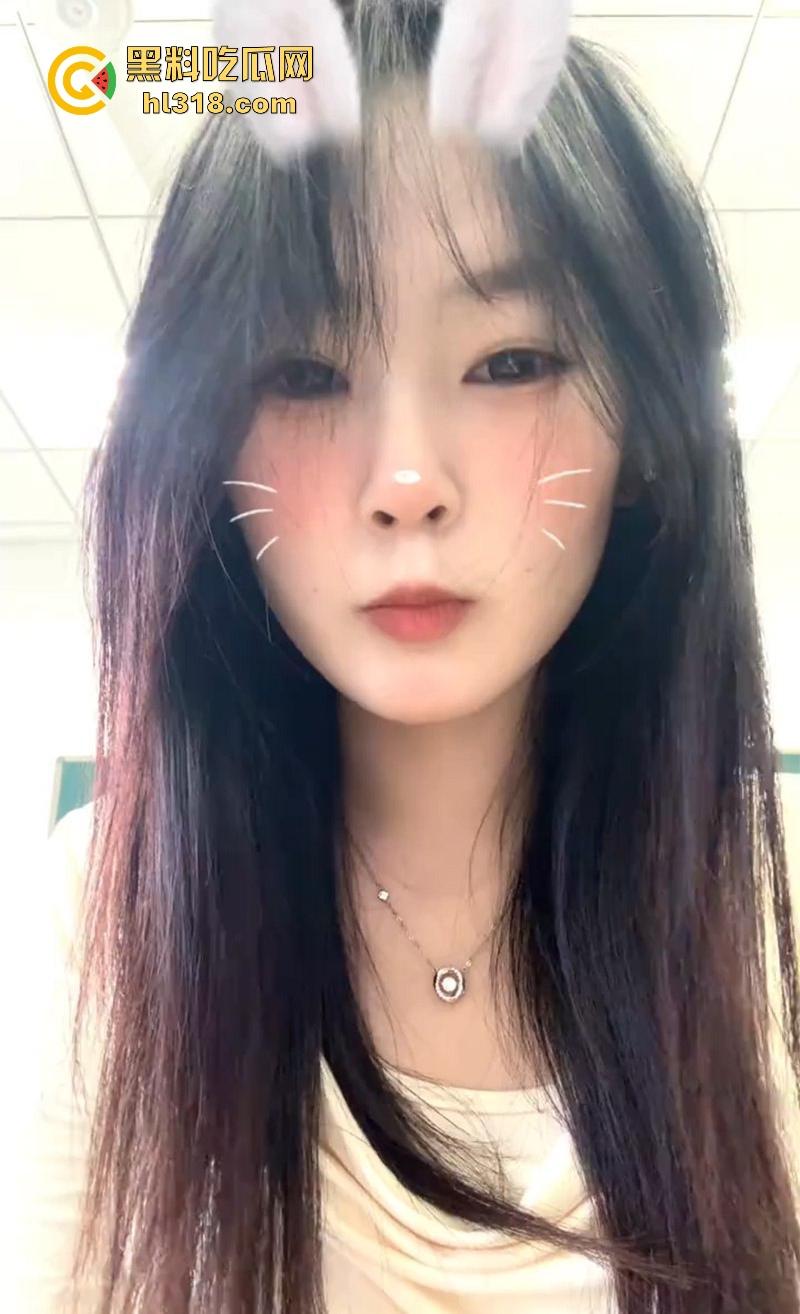 武汉工业大学骚学妹【李然然】不雅视频流出，清纯少女完美露脸口爆，白嫩娇躯被狂暴猛插，淫荡无比！-5