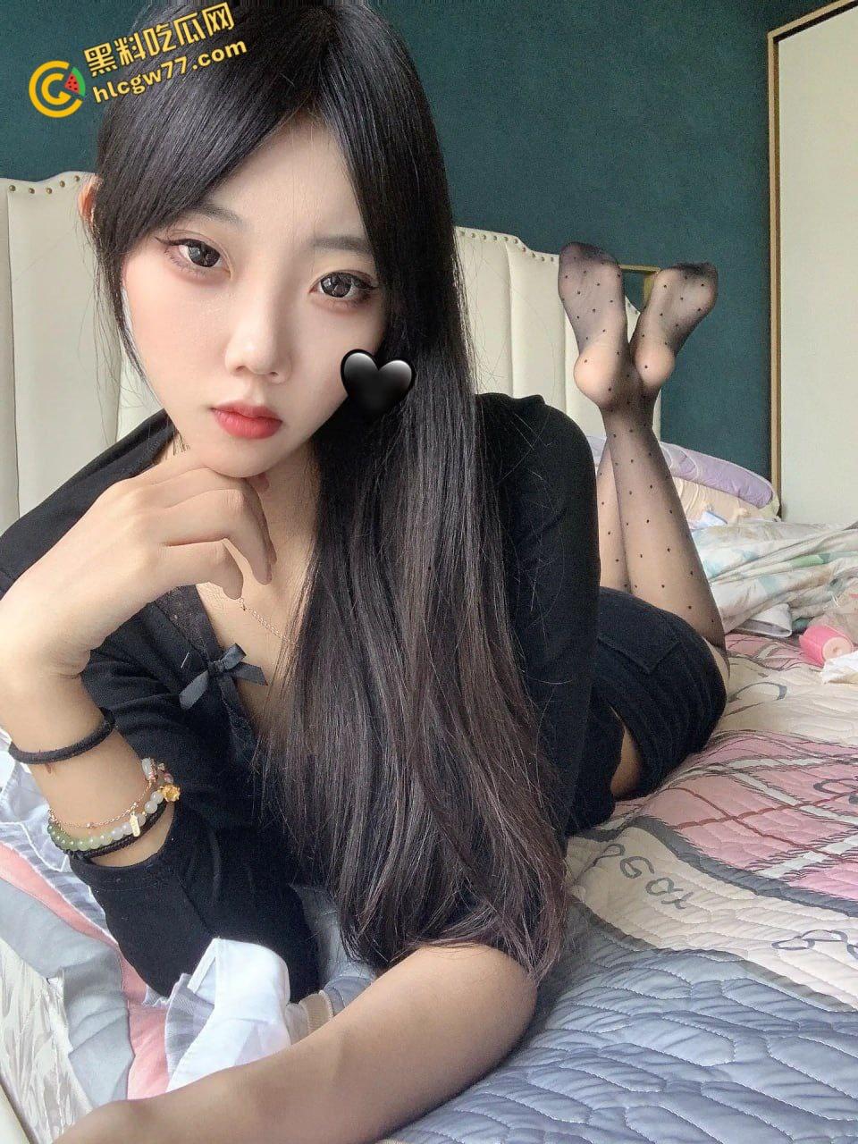 抖音【玉子玉子】清纯人设崩塌！私密自慰视频流出，甜美邻女变火辣尤物 !-2