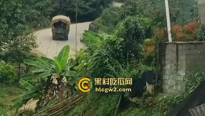 佤邦大动作当阳园区被一锅端  七百余人押解至永和口岸移交东大 场面堪比大片！-8