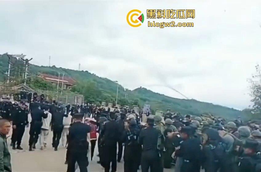 佤邦大动作当阳园区被一锅端  七百余人押解至永和口岸移交东大 场面堪比大片！-15