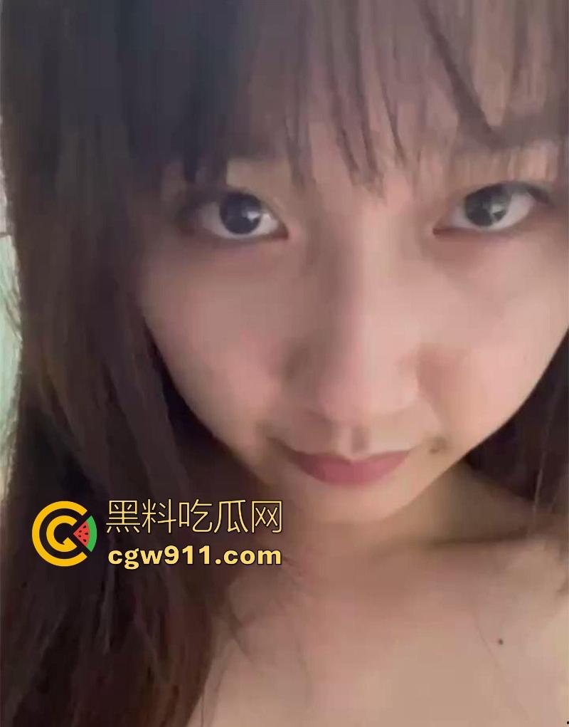 哈尔滨清纯反差人妻【廖文慧】绝色少妇浴室全裸玩露出，露脸揉奶抠穴自慰，淫浪骚劲十足，妥妥的反差人妻！-2