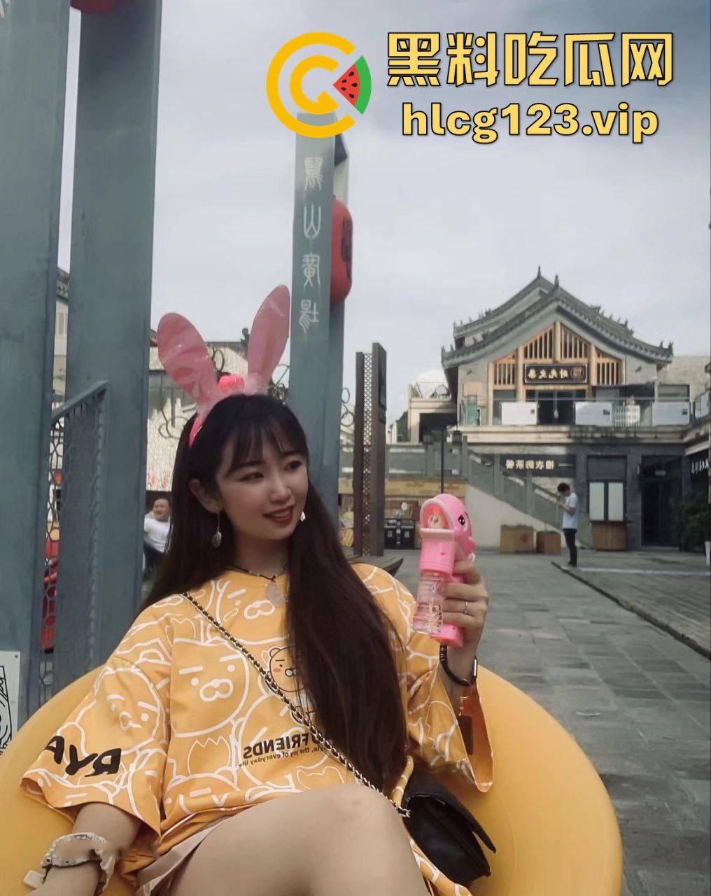 山东学妹【刘露璐】啪啪视频流出！清秀外表，疯狂内射网友直呼顶不住！-1