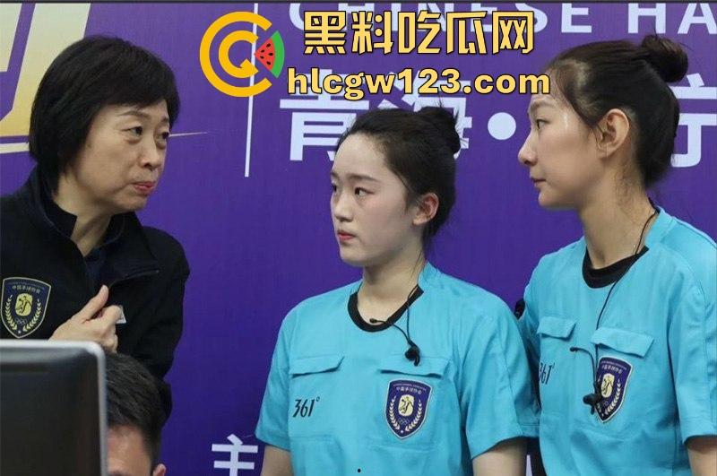 合肥师范学院手球队美女队员【李旗】约炮视频流出 雪白大长腿性感肥臀被抽打调教无套后入 !-1