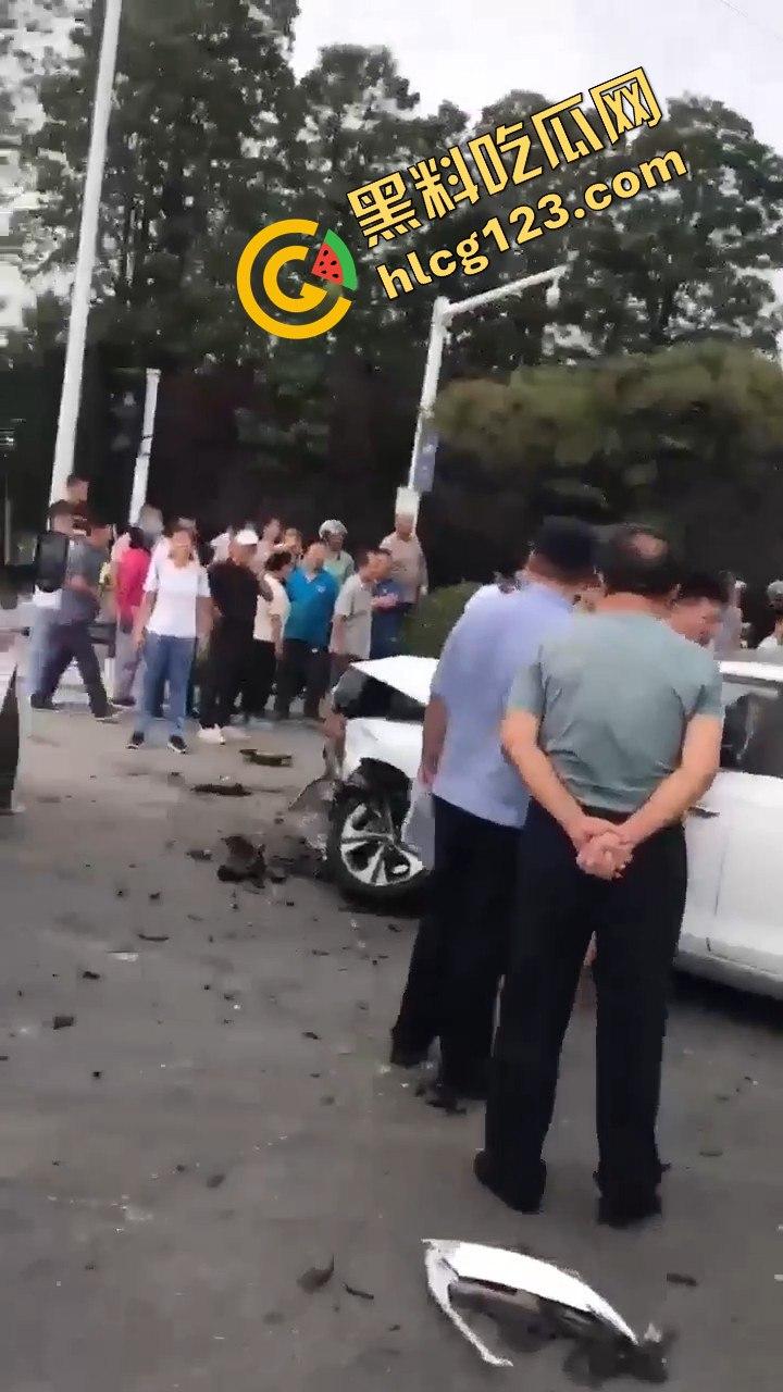 江苏泗洪惊魂一幕！男子送妹妹上学突发疾病，酿成悲剧！-6