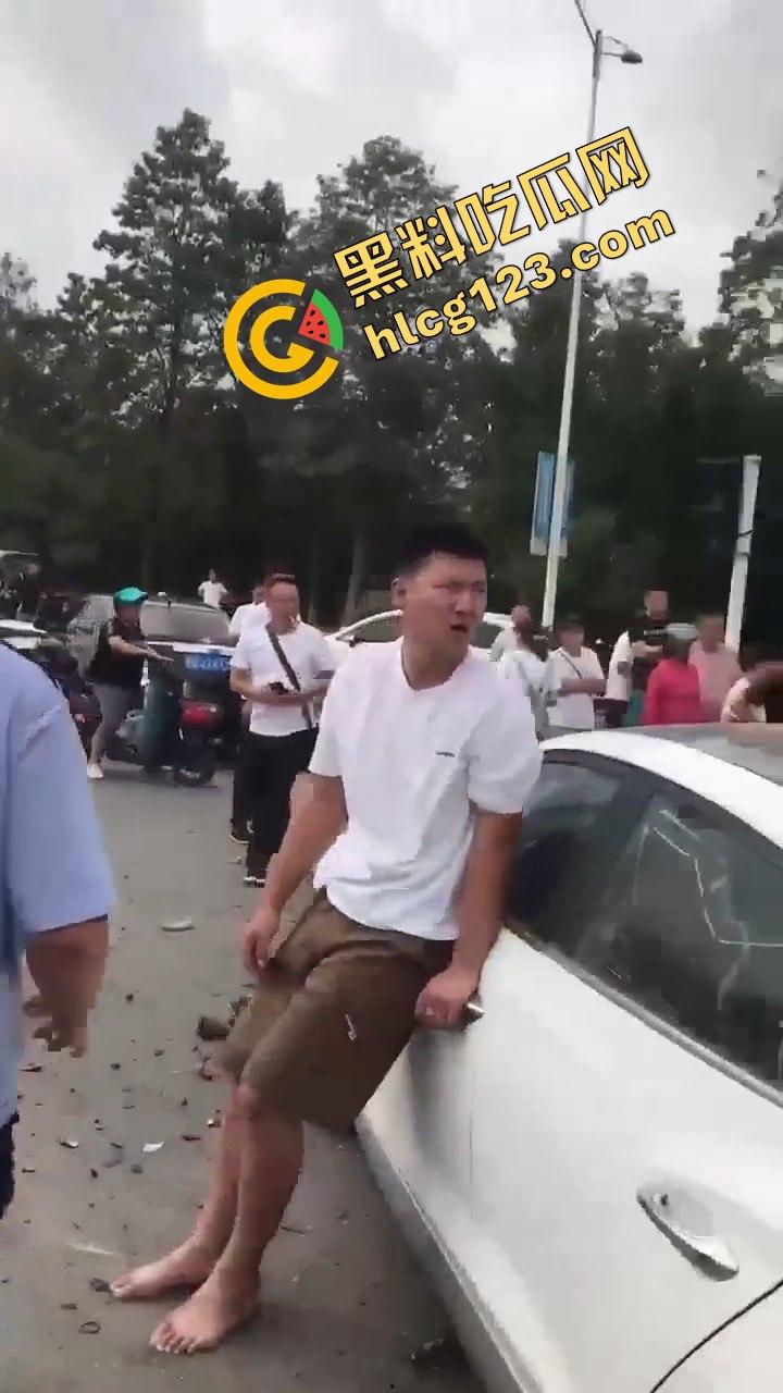 江苏泗洪惊魂一幕！男子送妹妹上学突发疾病，酿成悲剧！-7