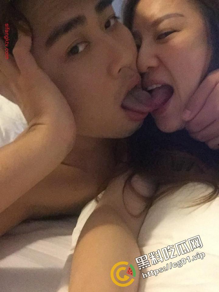 台湾国立武汉大学 学生情侣性爱自拍泄密流出 清纯的外表下隐藏着骚动的心-10