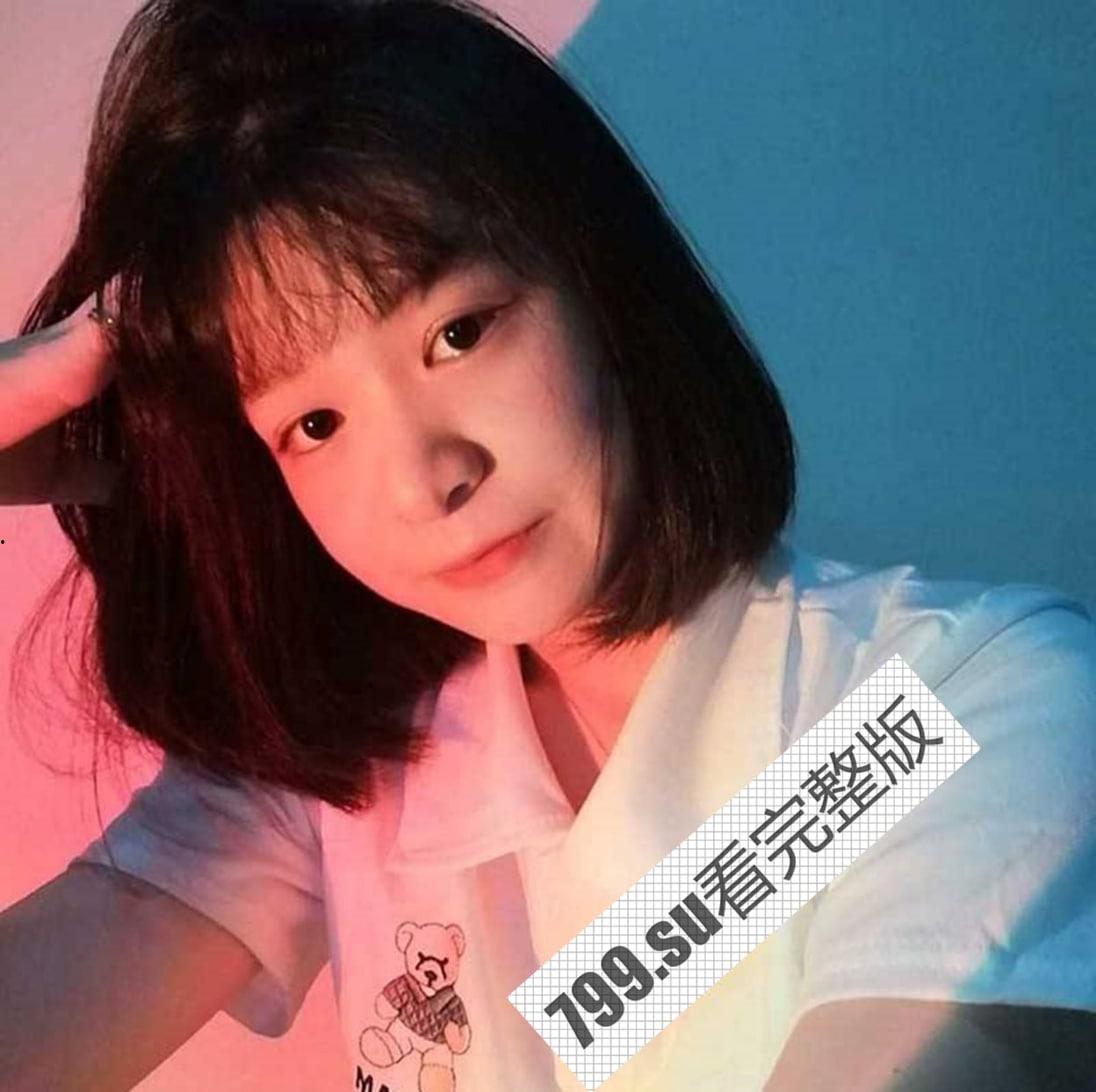 网友自拍 朋友裸照被前男友流出 肉感女孩自摸极品无毛馒头逼-2