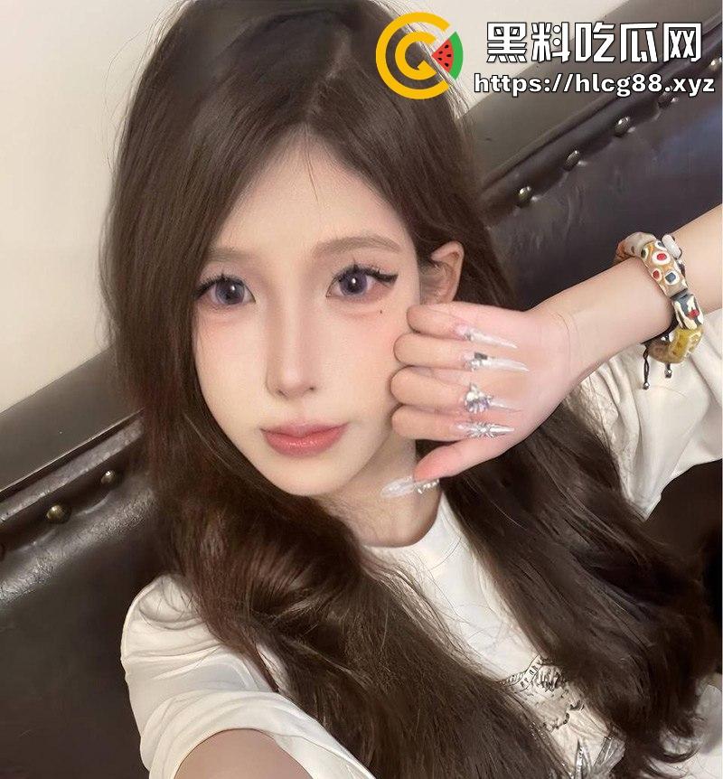 广东职业技术学院19岁母狗【李颖莹】清纯反差婊粉嫩馒头逼 大尺度裸舞用笔自慰视频调教 很有撸点!-5