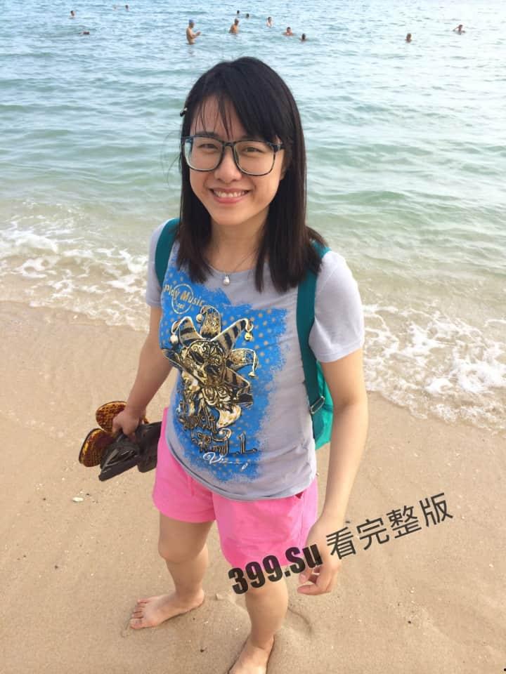 露脸轻熟女 #陆丽 海量自拍32v流出 十个眼镜九个骚 被操时还在和员工打电话 克制着不敢叫床 很刺激很反差 配合情郎喜好各种制服-8