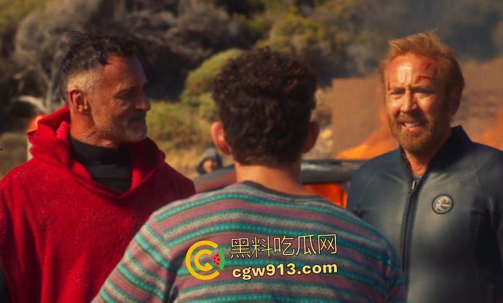 2025惊悚大片【冲浪惊魂】,澳洲海滩凯奇父子遭冲浪黑帮羞辱,凯奇怒火焚天,誓要沙滩所有权!-7