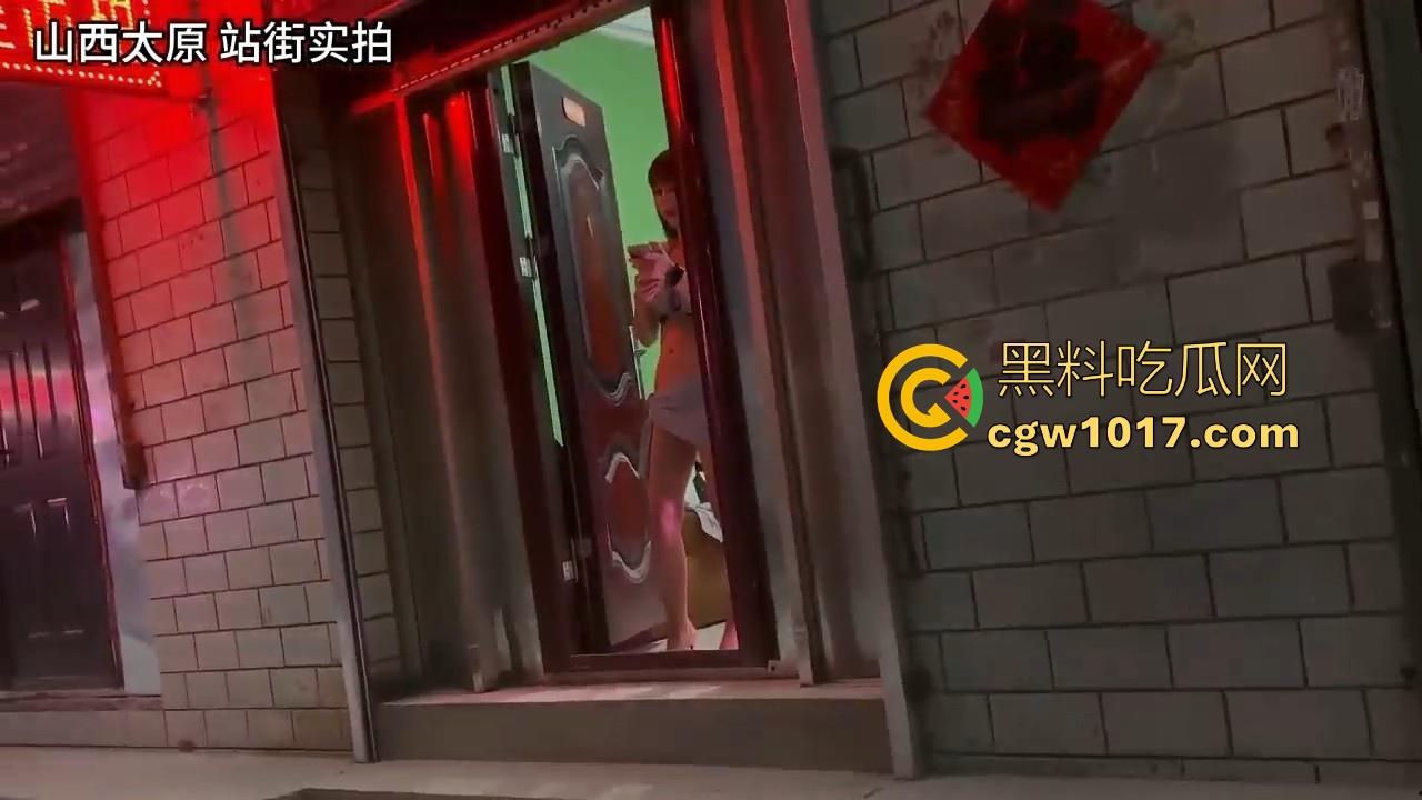 山西太原小吃街实拍走访！整条街都是特色美食，有成熟一点的也有年轻漂亮一点的，百花齐放快来挑选！-13