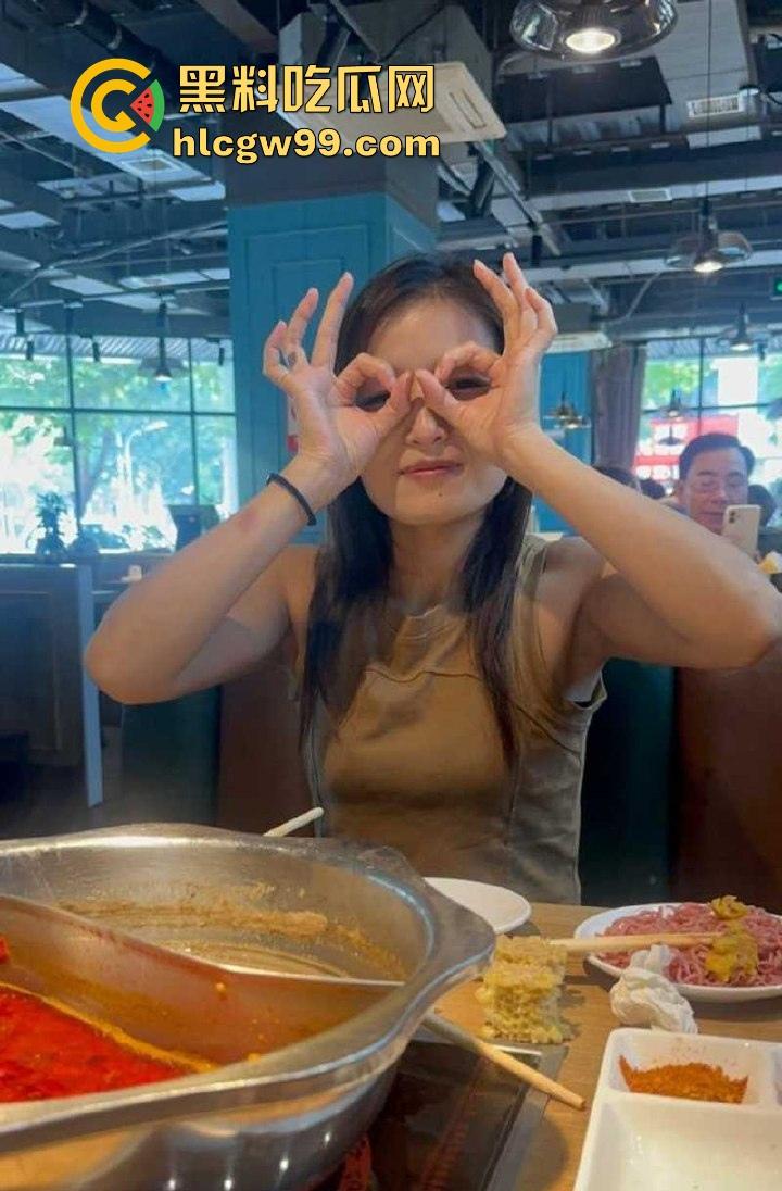 山东临沂熟女人妻【乔从会】出轨偷情被发现，丈夫一气之下将其性爱图片视频曝光！-3