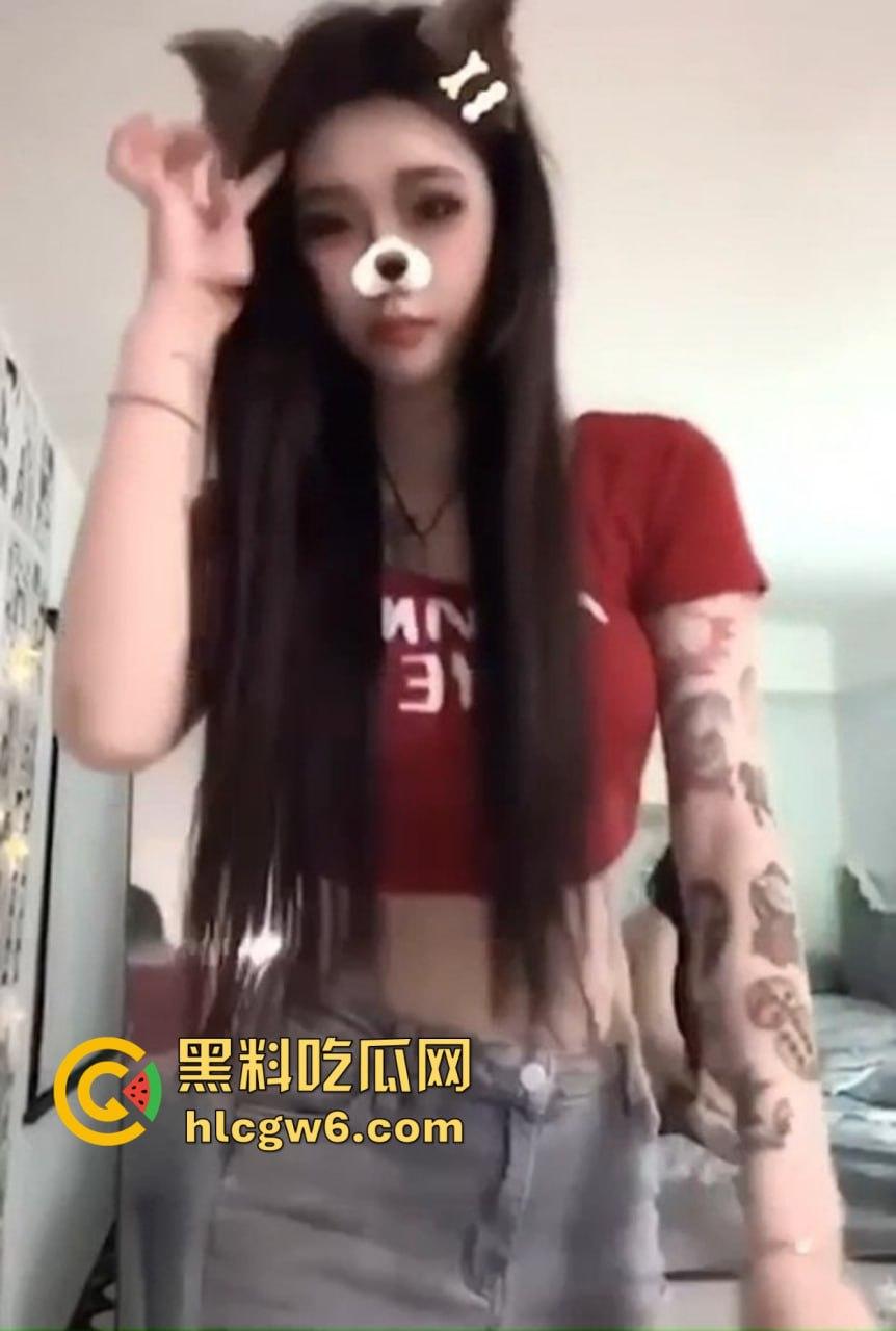 河北精神小妹【向如意】不愧是个狠人，身材顶姿势骚，被曝光不雅视频，床上吃鸡吃到飞起，翻车也香得离谱！-2