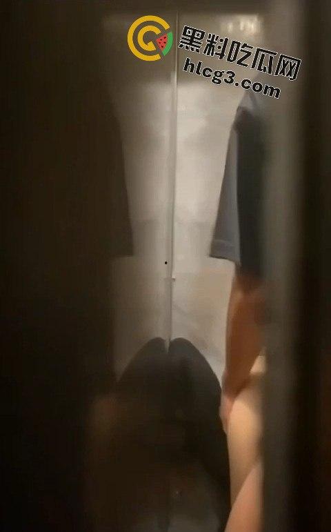 邯郸情侣楼梯间激情戏，娇喘声震天，完整版流出！-5