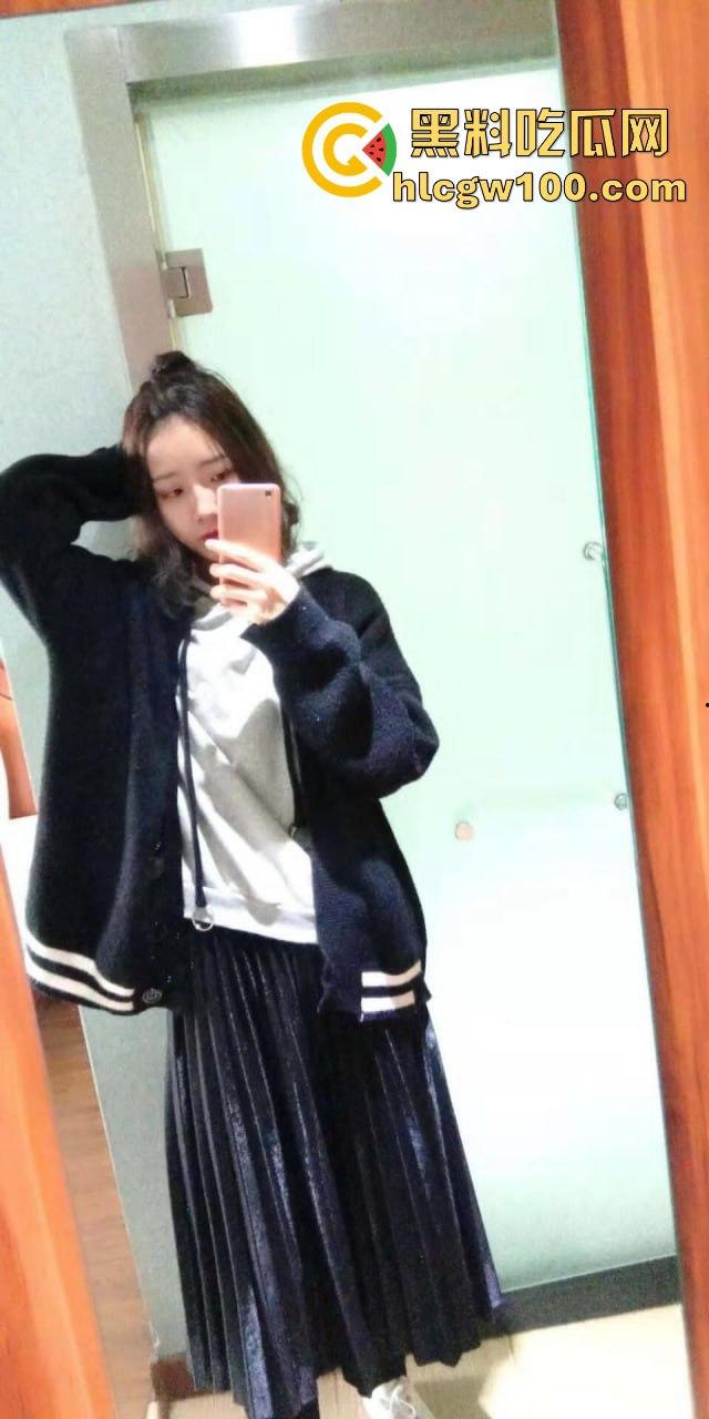 湖南淫荡母狗【叶舒】调教视频外泄，骚母狗不喜欢穿内裤，随时随地都能操真爽！-3