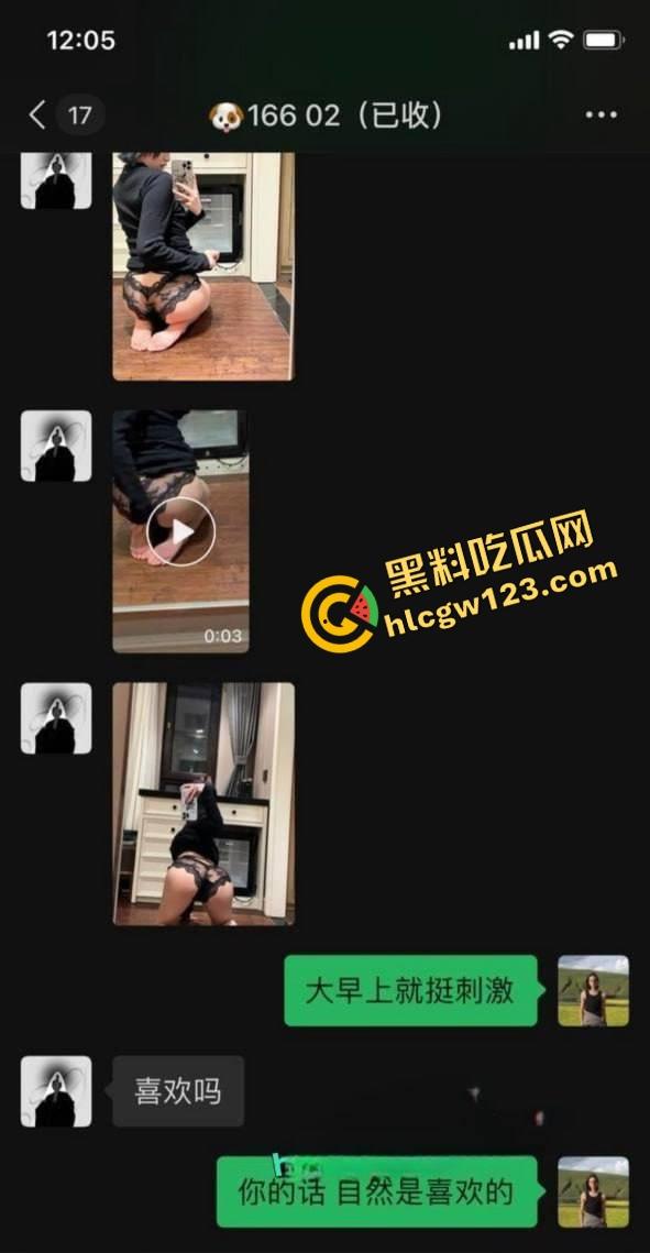 日照女大学生『孙欣欣』体育生前后夹击坐脸吃鸡双手撸两根，3P群啪、吃鸡69全来玩得跟条狗一样！-1