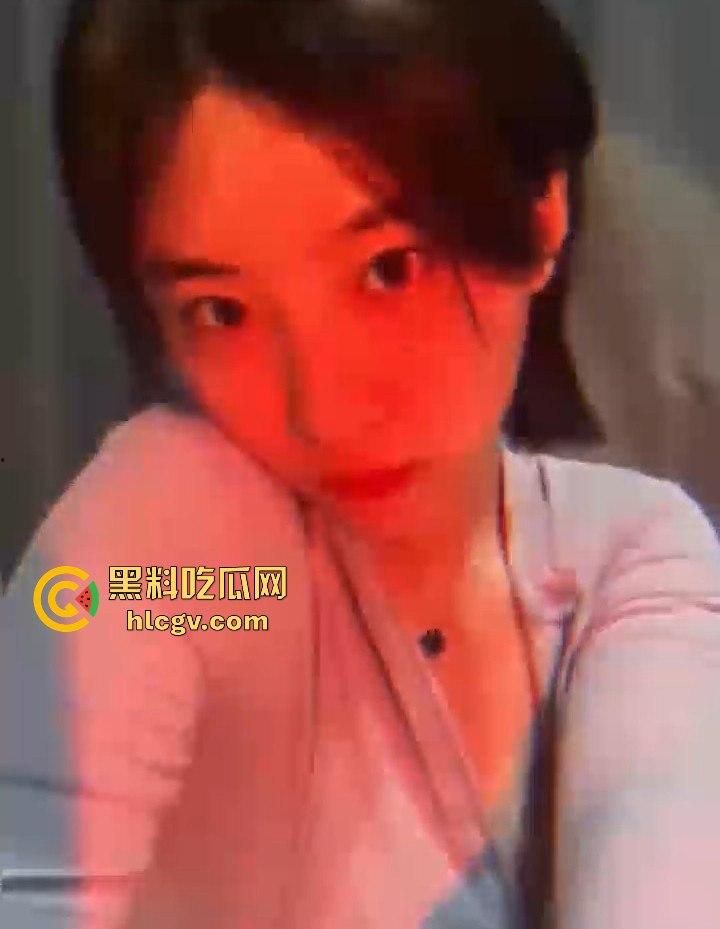 赣州师范科技学院【杨佳静】翻车!校内反差婊堪比再世潘金莲,一双玉臂千人枕,半点朱唇万人尝!-2