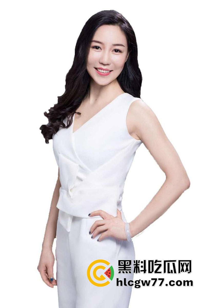 精液洗面奶事件后续,易参创始人【黄怡然】,女强人私下母狗完全体,口交吃精多人淫乱运动-2