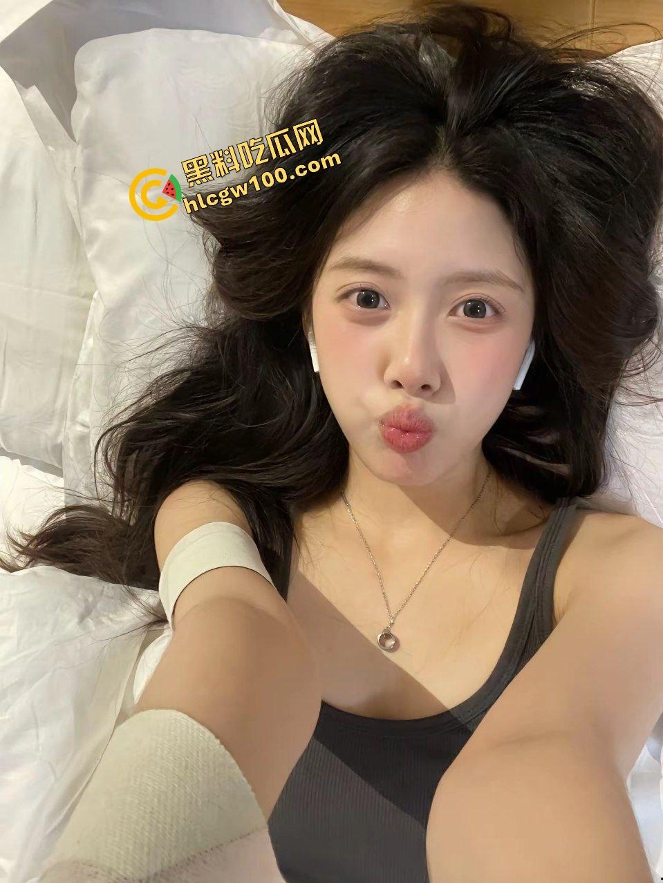 四川文理学院下海眼镜妹【宋书铃】兼职约炮大哥，后入直插塞满爆菊！独家曝光流出！-1