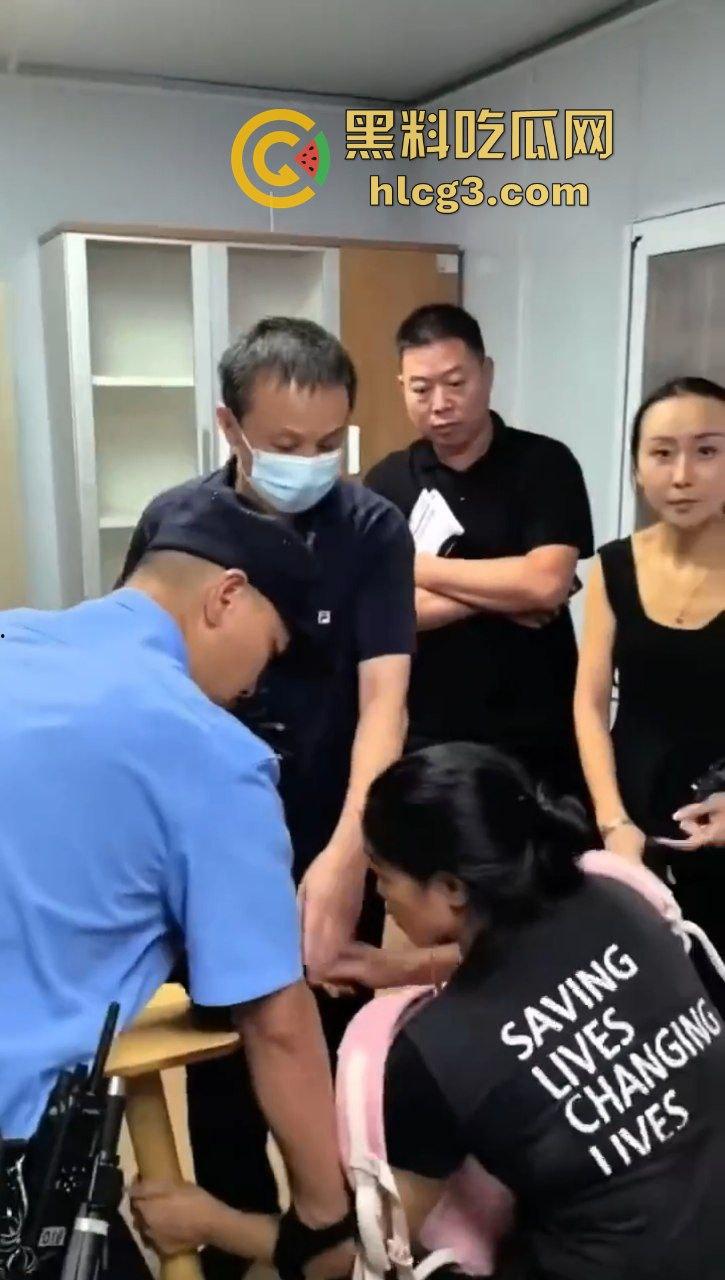 广州寄锦教育老板【崔一曼】以入户考试包过著名 诈骗几千人上亿元 被骗群众集体维权 最终被警方逮捕-9