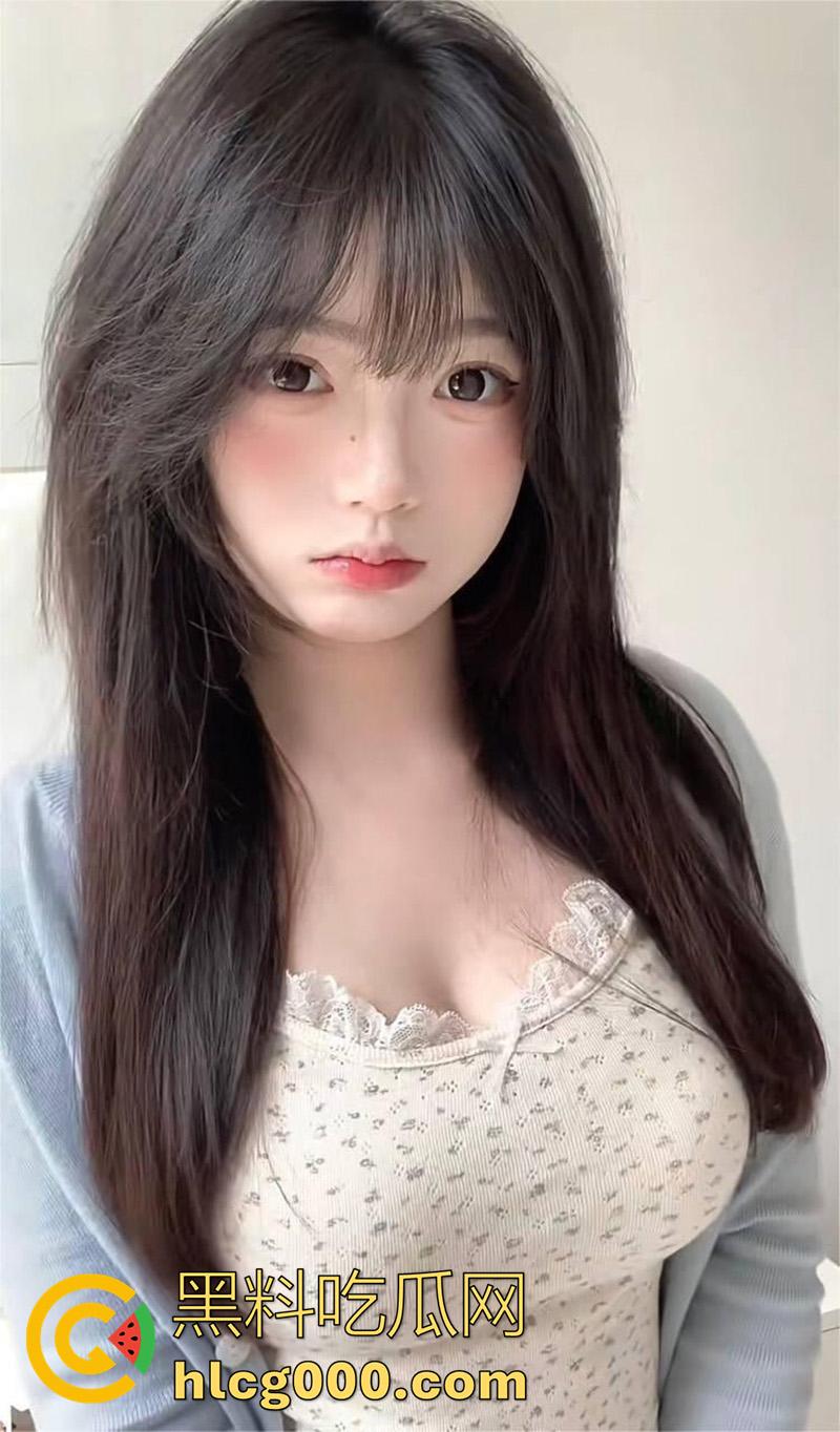 晋中卫生学校【韩林霏】,清纯颜值眼镜巨乳嫩妹,勾引有钱大叔大胆自慰,粉嫩美乳太撩人了!-2