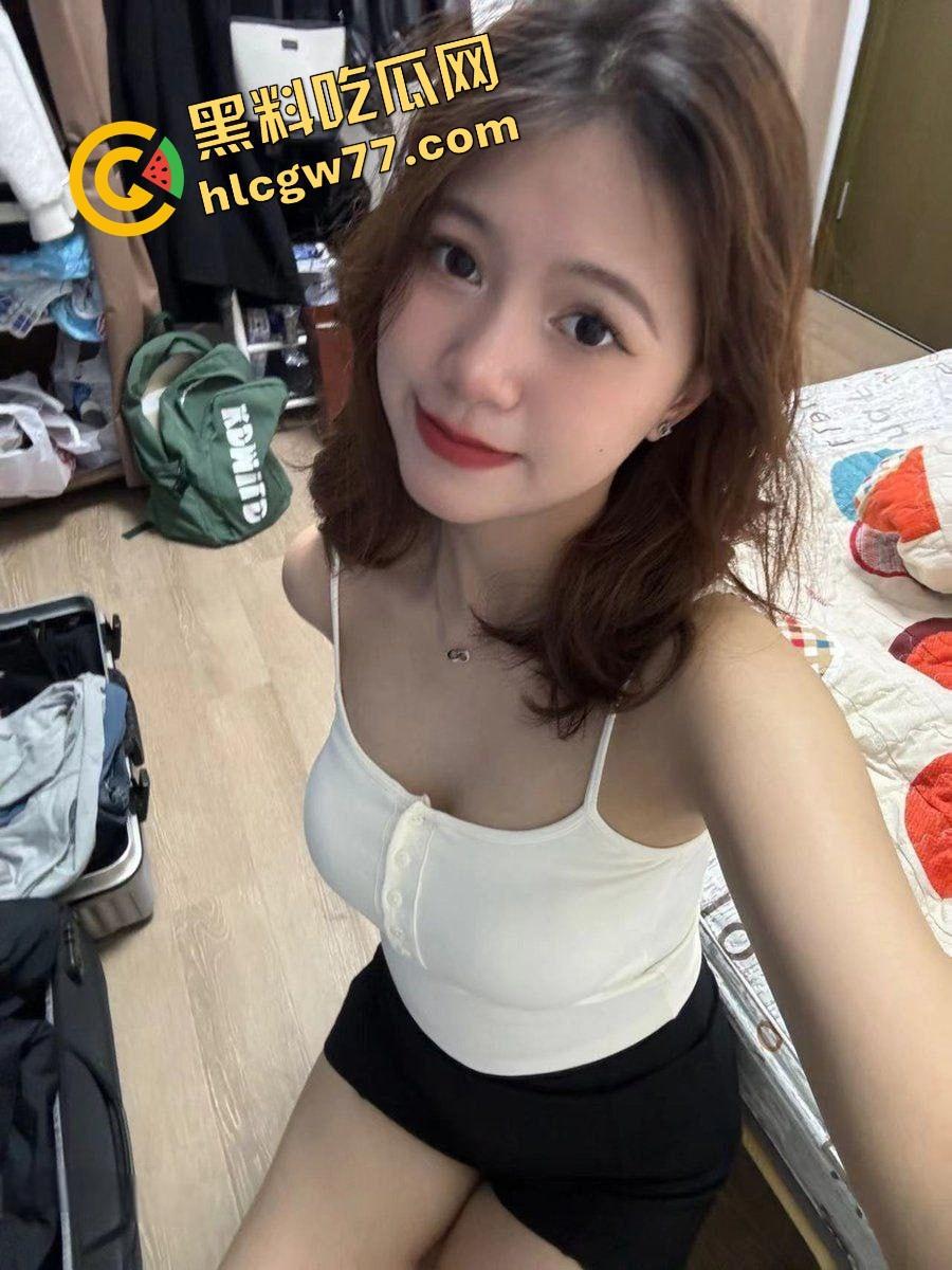 世界上最大的背刺，成都女孩【周然】手机借闺蜜打游戏，结果闺蜜偷看到她大量私密，友谊当场粉碎！-3