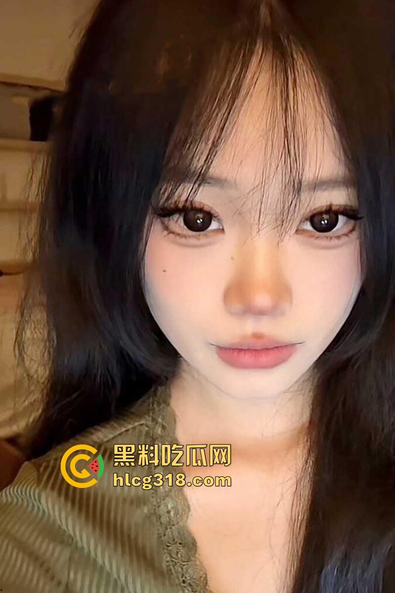 UCL硕士留学生【苏雯琪】高颜值巴西牛排被白人男友疯狂抽插视频曝光 激烈大战白浆流一床!-2