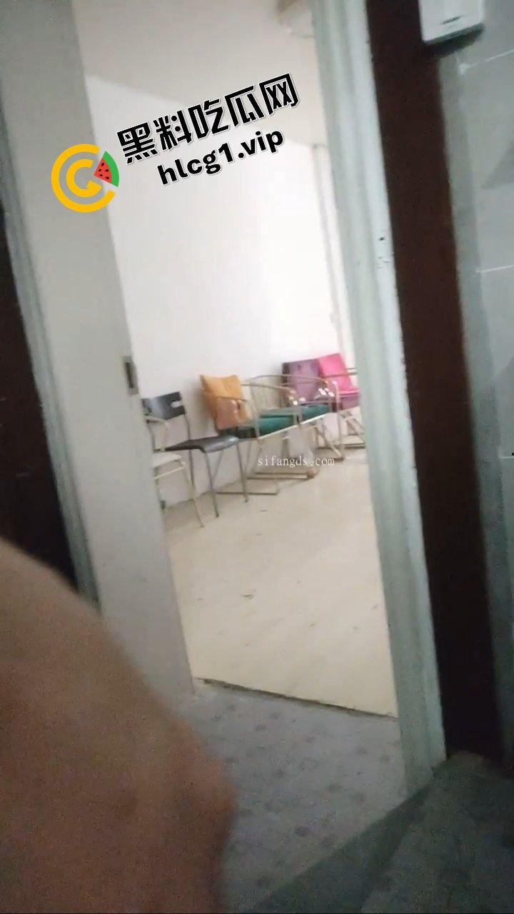 青岛大神真实探店!JK站街鸡婆只需260即可各种爆操!全程高燃!-2