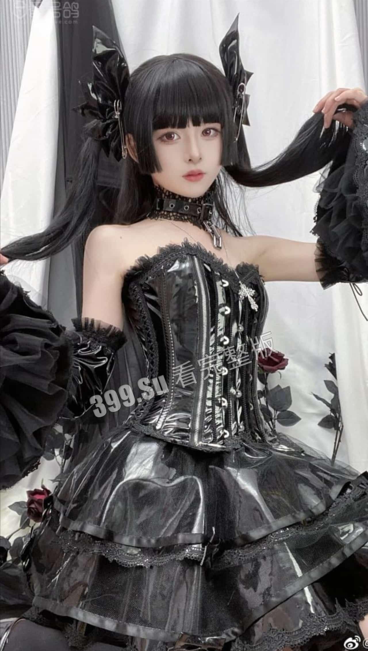 #抖音 #微博 #腥味猫罐 知名COSER腥味猫罐动漫节被偷拍裙底事件-12