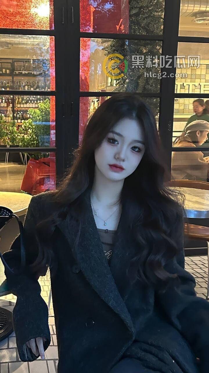 西安高颜值美女私密视频曝光!男友啪啪自拍流出,生活照也全程直播!-4