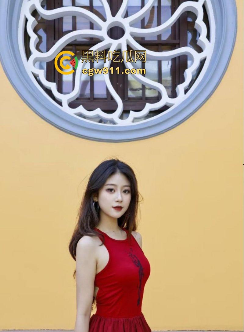 四川美术学院极品学姐【王芷情】与金主约炮被男友报复曝光私拍，性感骚货，极致后入爽到激烈抽搐！-6