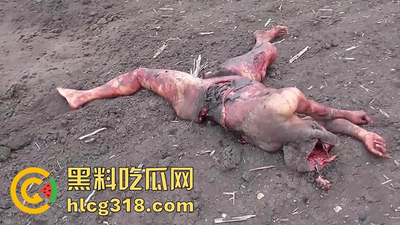 暗网流出尸海现场！马航MH17空难，遍地尸骸裸体女尸触目惊心，航空公司内部罕见画面胆小勿入！-18