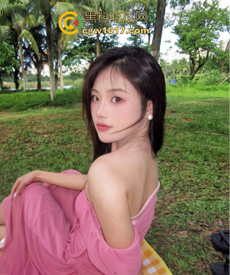 上海高颜值捞女【刘盈盈】这朵比基尼毒玫瑰，专去酒吧傍大款，坑骗男人酒水喝，灌醉你榨干钱包再榨干鸡巴！-2