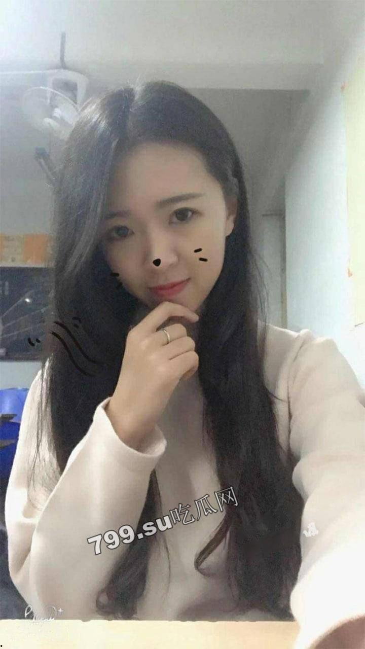 露脸反差婊曝光 成熟知性御姐 曾译萱 大黑逼一看就是千人斩 已经被调教成母狗-5