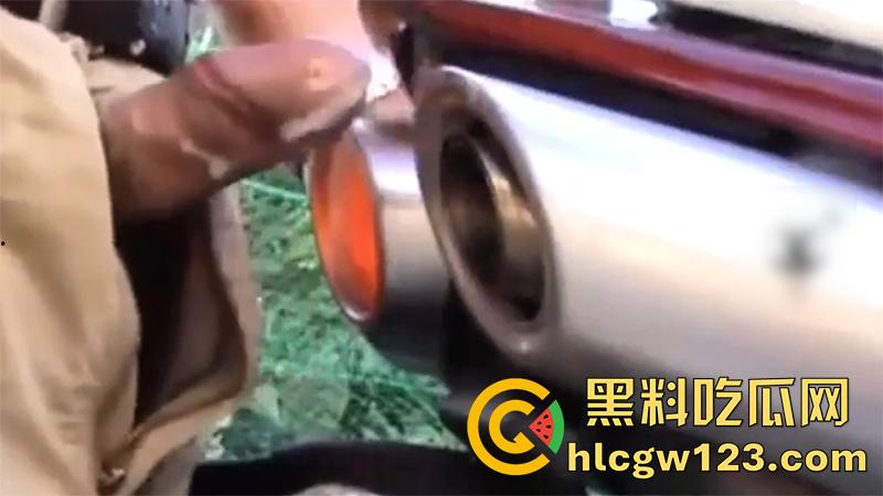 印度三哥再来奇葩操作，鸡巴爆操电梯门，果然就算是地震裂个缝，三哥都能轮奸地球！-2