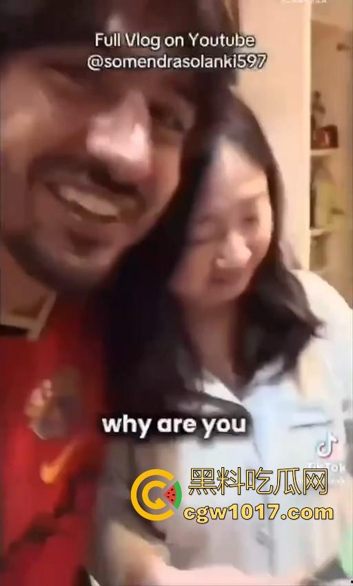 黑人时代已经过去，现在印度人才是顶流！中国妻子贴心呵护印度老公，连爸妈也带回到中国，巴西牛排变异啦！-6