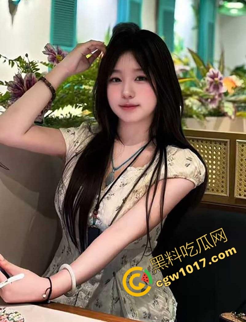 海角乱伦大神邀您一睹亲嫂子淫态！露奶医护情趣装，秋千上高潮叫床！小叔子炽烈极乐，嫂嫂淫肉沸腾！-3